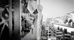 LED地磚顯示屏安裝需要注意的五個(gè)問(wèn)題